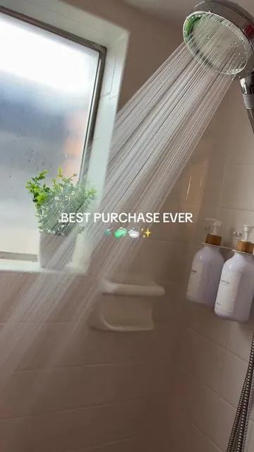 The best bathroom upgrade..😍#dealsforyoudays#eskiin#bathroomupgrade#eskiinfilteredshowerhead#summerwins