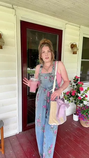 Women’s floral print wide leg overalls  #overalls #womensclothing #denim 