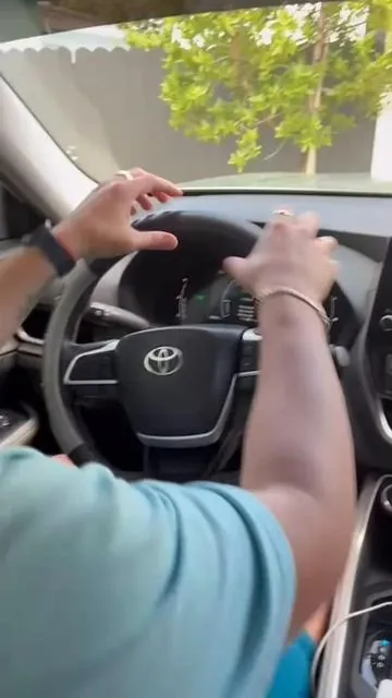 Sombrilla para parabrisa ideal para mantener una agradable temperatura dentro de tu auto en estos meses de calor. #tiktokshopcreatorpicks #sombrilla #parabrisa #videoviral #tiktokshop 