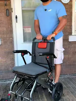 220 libras te soporta esta silla de ruedas  que se puede doblar ideal para viajar #silladeruedas#folding#wheelchair #tiktokshop#creatorsearchinsights 