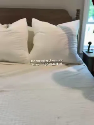 The chopping pillows that everyone has!! Ok but they’re really nice and totally worth the hype… plus. That price rn!! 💖☁️ #pillows #bedroomdecor #bedroominspo #choppingpillows 