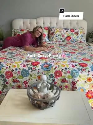 I didn’t expect to Love these sheets as much as I do, but that floral pattern has me feeling like a fresh bouquet of flowers every single day. @@Bedlifes##floralsheets##sheets##dealsforyoudays##SummerWins##SummerVibes