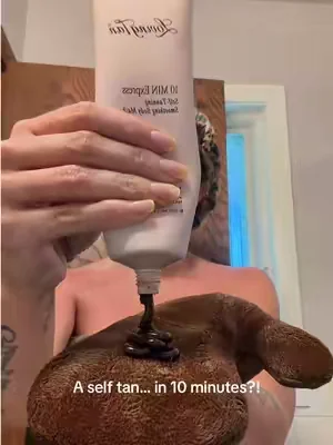 Who has time to wait 8+ hours for a self tan? 🙋‍♀️ Loving Tan’s 10 Minute Express gives you a natural-looking bronzed glow in a fraction of the time. Perfect for those last-minute plans when you still want to look sun-kissed. ✨🤎 @Loving Tan  #lovingtan #selftan #expresstan #tanningroutine #tanninghack 