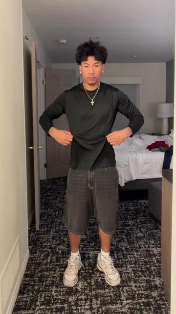 #longsleeveshirt #menswear #activewear 