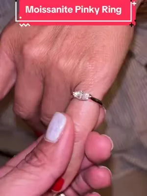 #pinkyring #summerwins #tiktokshopcreatorpicks #tiktoksummerturnup #moissanite 