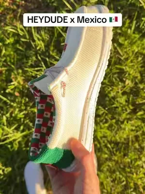 HEYDUDE Viva Mexico 🇲🇽🤞 #heydudeshoes #mexicoshoes #mexiconationalteam #heydudepartner #fifamexico 