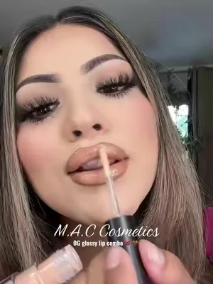 Bury me in this lip combo 😮‍💨🤎 #maccosmetics #glossylipcombo #lipcombo #dfyd #dealsforyoudays 