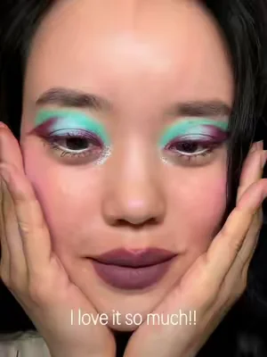 Are you team cool tones or warm tones? 📸: @yorkie  💜🧡 #CloudLabLipClays in Mercury Wave and Terra  #mattelipstick #weirdlipstick #lipcombo #lipstick 