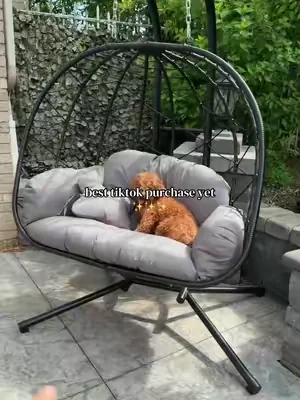 #eggswingchair #doubleeggchair #outdoorfurniture #summermusthaves 
