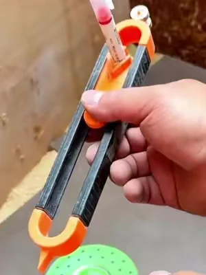 Stop wasting wood by estimating measurements by eye. Check out this viral trick! #DIY #woodworking #DealsForYouDays #tiktokshop #tools