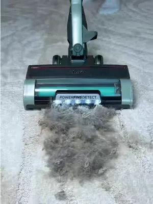 Don’t make the same mistake as me!!! 😡 grab yours with that limited time coupon #shark #sharkvacuum #sharkpowerdetect #stickvacuum #vacuum 