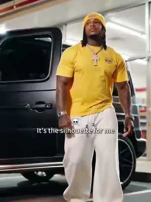 I'm not allowed. You still don't know these pants. #OOTD #longshorts #summerwin #mensstyle #dealsforyoudays  