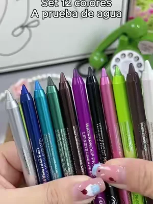 Set 12 colores,A prueba de agua, con brillo perla y sacapuntas incluido.#tiktokshop#fyp  #beauty  #Maquillaje