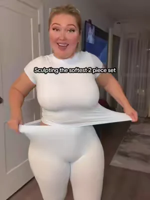 Soft and stretchy on😍 5’9 225lbs large 