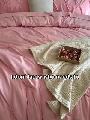 Pintuck comforter that makes your bed feel fuller 🛏️✨ Soft layers and cozy texture #stockup #newfave #newyearnewaura #cozyblanket #bedsure #bedsurehome #TikTokShopSpringGlowUp