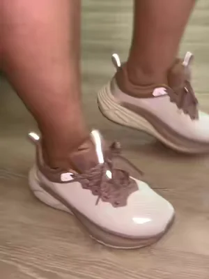 Ando al 💯 👌🏻 #allswifit #tenisdemujer #walkingshoes #amadecasa #comfort 
