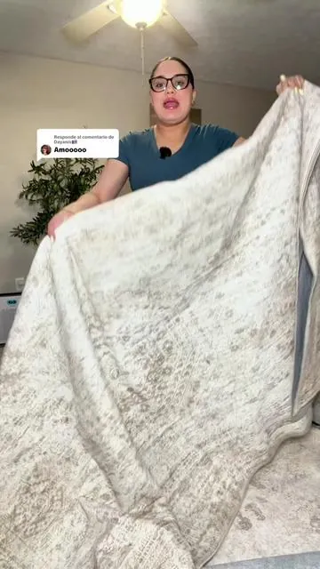 Respuesta a @Dayanis🇨🇺  Art&Tuft Washable Classic Beige Area Rug - Large, Soft, Non-Slip, Stain-Resistant Home Accessory for Living Room, Bedroom (Various Sizes), Room Decor, House Decor##Summervibes##DealsForYouDays##alfombra##arearug##rug