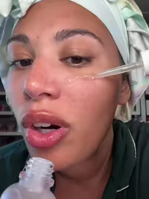 is it just me or do your pores get extremely large in the summer?? 😩 @Beauty of Joseon US #beautyofjoseon #redbeanpdrnserum #largepores #dealsforyoudays #porefirmingserum 
