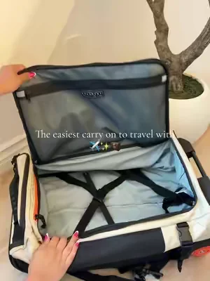 This is the best carry on to have for your next trip! ✈️✨ #carryonbag #bestluggage #bestcarryon #traveltok #travelessentials 