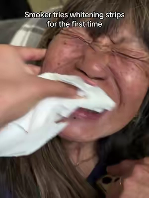 i think she liked it 😭 #DealsForYouDays #TikTokShopDealsforYouDays #teethwhitening #yellowteeth 