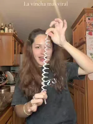 Vincha zig zag @Kitsch 🥰 #laalondra👽 #hairstyle #hairtok #hairtutorial #hairinspo 