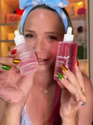 Umm the price for the glow!!! Irresistible #medicube #medicubeskincare #pdrnserum #medicubeserum #dealsforyoudays @medicube global 