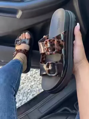 The product is in the cart, my dear friends. #sandals #womensandals #sandal #sandalseason #sandalsforwomen 