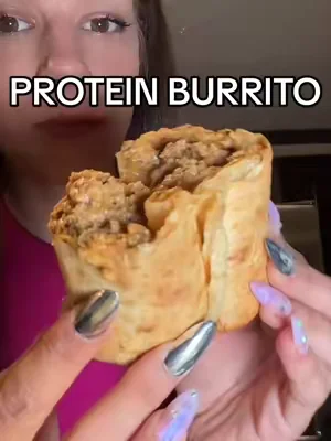 high protein burritos?? your choice of beefy queso, bean and cheese, chicken queso, or all 3!! #highprotein #highproteinmeals  #burrito #falldealsforyou 