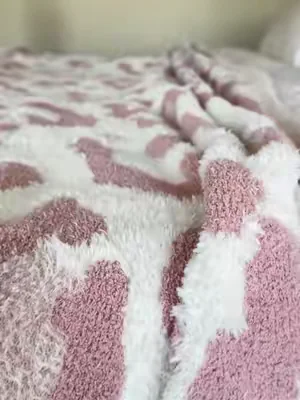 #blanket #throwblanket #cozy #leopardprint #cheetahprint 