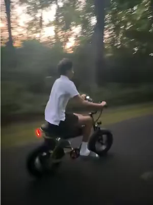 Electric Bikes. V101 is a beast 😍 I love this bike. It’s so fast and so much fun to ride it. #ebikes #creatorsearchinsights #electricbikes #electricbikes #ebike @Eskute 