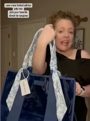Loving this limited edition @Case-Mate jelly tote, beach here we come! #SummerVibes #dealsforyoudays #tiktokshopcreatorpicks #beachbag #beach 