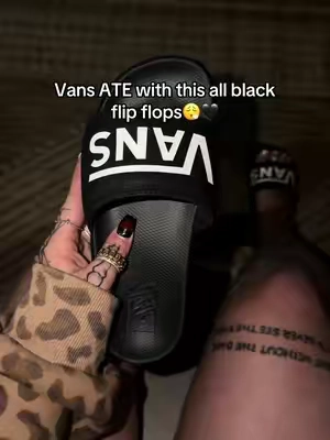 VANS new Slide flip flop SANDALS @vans #flipflops 🖤✨