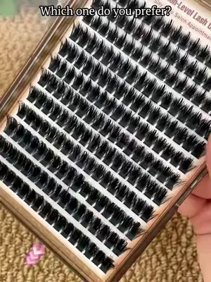 Black or brown 🌟#goddvenuslashes #lashes #lashtutorial #fluffylashes #lashmap 