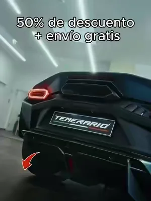 😅 ¿Alguien más cayó primero por el diseño? 🔥#lamborghini #earphones #DealsForYouDays #SummerWins #TikTokShopdealsforyoudays 