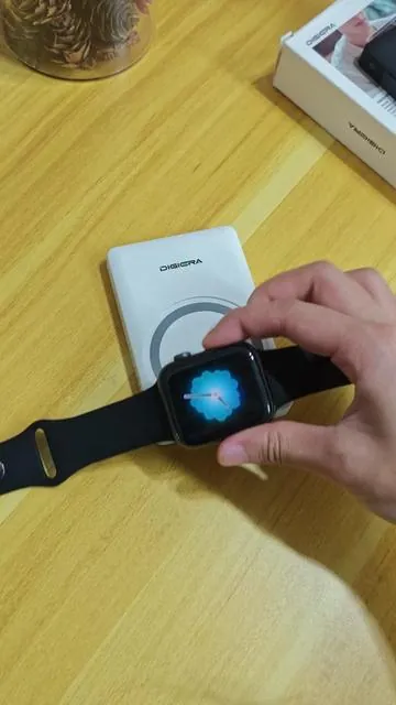 Ya no tienes que preocuparte por olvidar un cargador cuando sales de viaje. 🔋✈️
 
 Este cargador todo en uno carga tu teléfono, reloj y audífonos en un solo dispositivo compacto. @Digiera.US
 
 #PowerBank #PortableCharger #TravelCharger #PhoneCharger#DealsforYouDays 