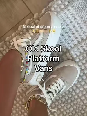 You know those shoes by the front door that end up getting worn every single day? Yep, these. 🤎 The neutral color goes with literally everything, and the platform gives a little extra height without making my feet hate me. @vans   #platformvans #vansstyle #casualoutfitideas #petitefashion  #dealsforyoudays 