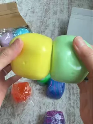 one of the best squishies i found on the tiktokshop hands down #squishy #squishycubes #summeressentials #summervibes #squishytoys 