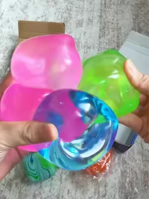 my favorite has to be the jelly colors #squishy #squishycubes #summeressentials #summervibes #squishytoys 