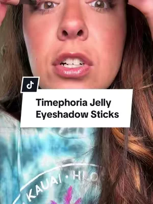 This is the kind of makeup I actually reach for. Just swipe it on, blend with your finger, and you’re done. The shimmer catches the light beautifully without looking over the top, making it perfect for everyday makeup or adding a little sparkle for a night out. ✨ Creamy, easy application 💖 Blends in seconds 🎨 Great for beginners and makeup lovers alike ⚡ Flash sale pricing is live @Timephoria US Store #timephoria #dealsforyoudays #dyfd #summervibes 