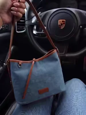 The product is in the cart, my dear friends. #womenbags #handbags #bags #womenbag #bag 