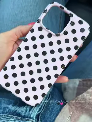 The cutest phone case #velvetcaviarphonecase #polkadotphonecase #newphonecases @velvetcaviar 