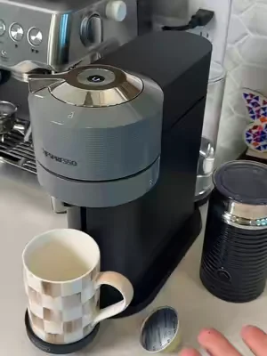 Replying to @BECCA⚡️BITES this deal is soooo good ☕️ #nespresso #nespressovertuo #coffeemachine #dealsforyoudays 