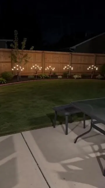 Solar Firefly Landscape Lights - Automatic Dusk to Dawn Lighting#cozybackyard #patiodecor 