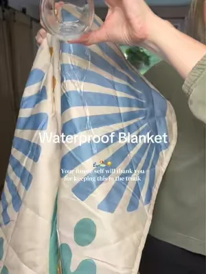 No more wet grass, sandy towels, or nowhere to sit. This stays in my car all summer for beach days, baseball games, picnics, and everything in between. ☀️🏖️ #WaterproofBlanket #WetGrassProblems #BeachEssentials #TikTokShopCreatorPicks 