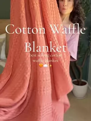 it had me at 100% cotton.. & you know you love it when you’ve bought it 4 times 🤌🏻✨ I would have to say the canyon clay is prob my favorite 🧡 #affordablebedding #cottonblanket #beddingdecor #blanket #dealsforyoudays 