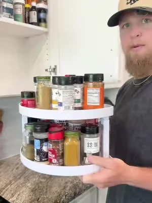 He’s a genious… #homeessentials #dealsforyoudays #organize #KitchenHacks #homehacks 