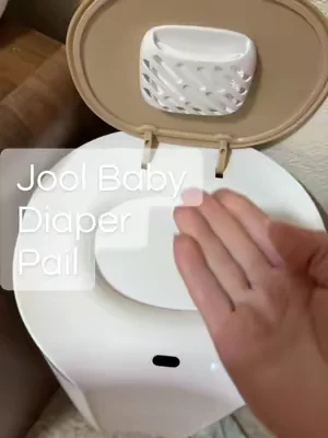 Never thought I’d care so much about a diaper pail.. but here we are 🤷‍♀️ @Jool Baby  #diaperpail #babyproducts #nurserydecor #newmomtips 