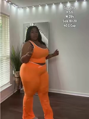 Hides apron belly this Two piece set. Matching set of the summer #twopieceset #matchingset #dealsforyoudays #apronbelly #plussizeoutfit 
