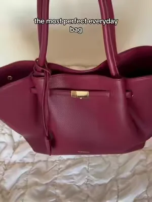 The most perfect everyday bag @Newbella.Fashion #newbellabags #everydaybags 
