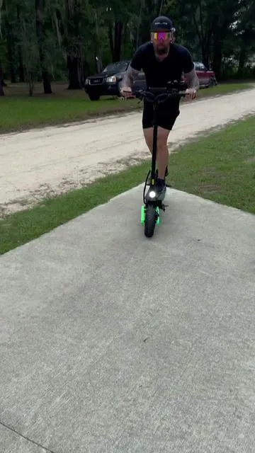 This is the best budget friendly scooter money can buy! #escooter #ebike #emoto #motorcycle #dirtbike 